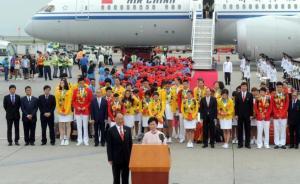 內(nèi)地奧運(yùn)精英代表團(tuán)開啟3日訪港之旅，將與當(dāng)?shù)孛癖娀?dòng)交流