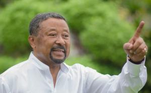 華裔移民二代提前宣布當(dāng)選加蓬總統(tǒng)，口頭禪：我是溫州人