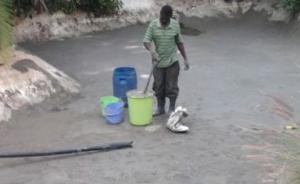 英媒稱非洲興起養(yǎng)鱷魚：八成端上中國(guó)人餐桌，利潤(rùn)超100%