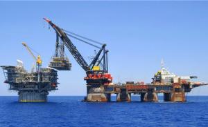 美国决定全球油价天花板：石油储量首次超过沙特、俄罗斯!