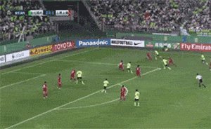 慘案！上港0比5不敵全北現(xiàn)代，沒了外援真不會踢球了？