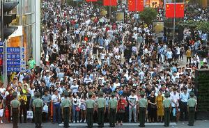 旅游法實施三周年低價團(tuán)為何難禁？界定執(zhí)法難、游客貪便宜