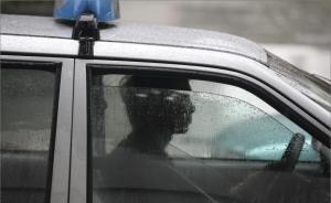 專車司機(jī)18天被投訴3次遭辭退，起訴到法院被駁回