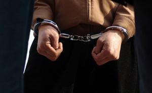 广东一男子在家玩自制猎枪，不慎走火击中好友致其死亡被刑拘