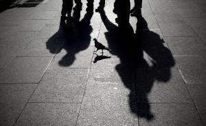 教唆4歲兒子乞討供自己抽煙酗酒，宿遷男子被法院撤銷監(jiān)護(hù)權(quán)