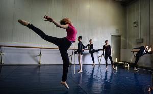 艺考生七成“摸石头过河”，颈椎腰椎痛成大部分人的“通病”