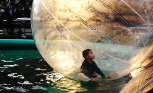 自閉癥少年被拒登機(jī)追蹤：航空公司退還機(jī)票，其父親表示理解