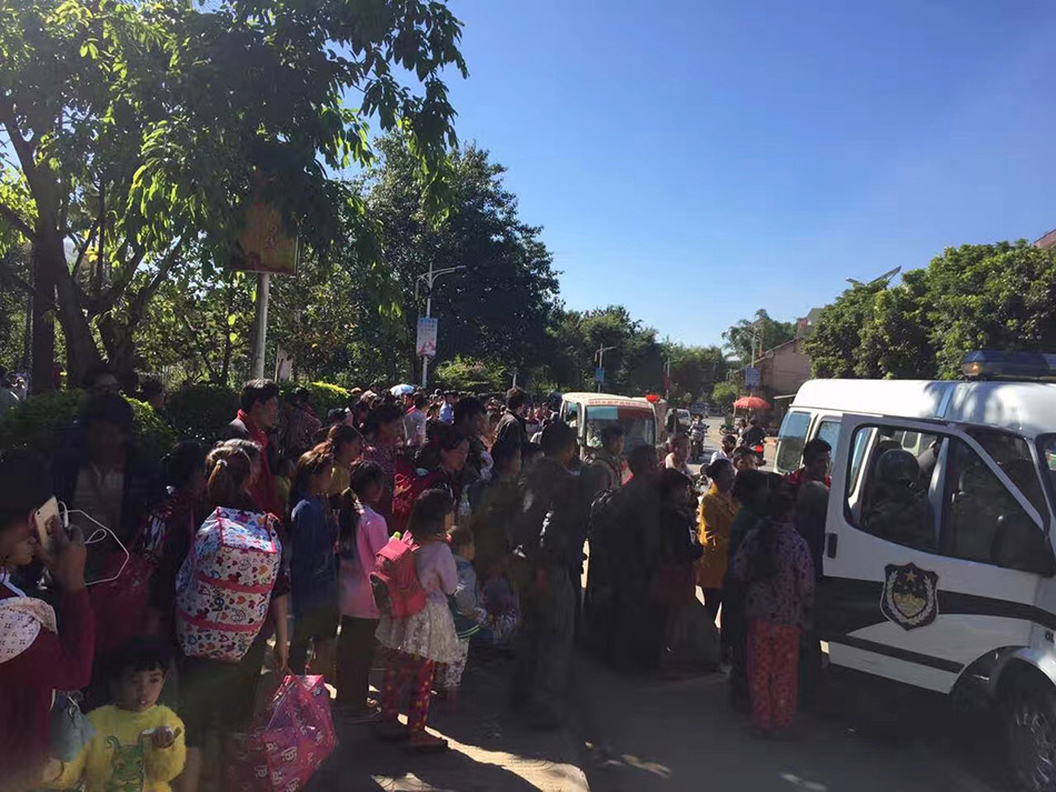 03-689886873112883796