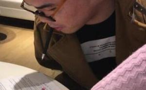 人民網(wǎng)評(píng)“無(wú)臂小伙買房受阻”：綠色通道來(lái)的應(yīng)更快些