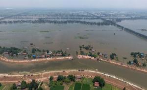 湖南华容新华垸约30平方公里被淹，47米溃口亟待复堤