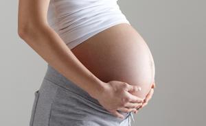 海南少女媽媽村：14歲當(dāng)媽30歲成外婆，早婚早孕成習(xí)俗