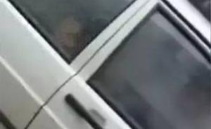 山东临沂一教练车被指疑似车震，校方：两恋人学员车内聊天