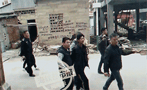 視頻|福建石獅發(fā)生“碎尸”案，嫌犯父子落網(wǎng)指認(rèn)現(xiàn)場還在笑