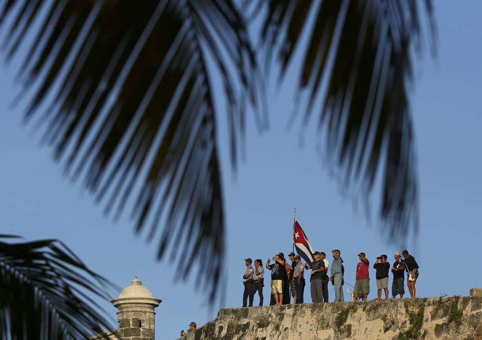 2016-11-30T142411Z_1606448796_HT1ECBU13ZSLN_RTRMADP_3_CUBA-CASTRO