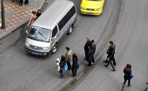 重庆警方招募122名“网红”：全年直播交通陋习和违法行为