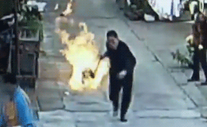 暖闻｜中国好邻居拖着火煤气罐狂奔：要牺牲就我一个人飞上天