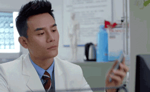 中青报刊文谈医生炫富：敢于亮出阳光收入，未尝不是自我正名