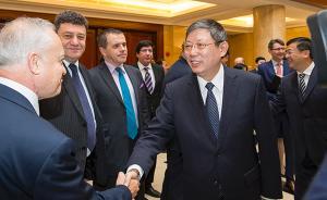 杨雄出席外国驻沪领团见面会，介绍上海经济社会发展情况