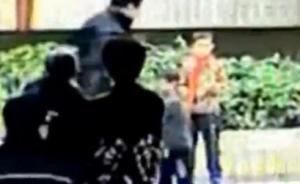 上海一女生父亲推伤7岁男孩后续：双方家长已握手言和