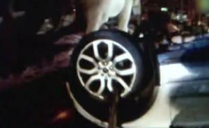 乌鲁木齐一女子醉驾路虎，翻车后反辱骂踢踹施救交警，被刑拘