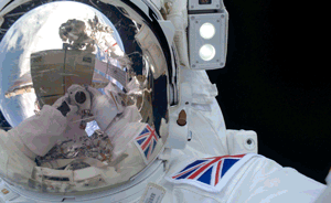 回顧｜NASA年度圖片：超級(jí)黑洞吞噬星球，自拍玩到火星上