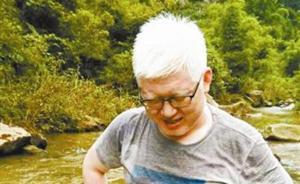 37岁“白发教授”直播讲数学成网红，网友留言“相见恨晚”