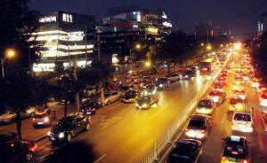 北京车牌租赁市场火爆：一年租价上万，牌贩子手拿合同随时签