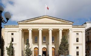 两名劫持利比亚客机嫌疑人受审，若罪名成立或面临终身监禁