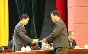一年簽33份責(zé)任狀，基層干部：責(zé)任狀過多或會助長形式主義