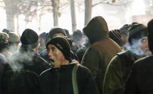 直擊｜濟南勞務市場：上千農民工在零下7℃的寒風中找工作