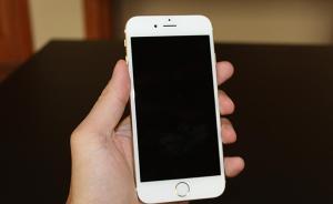 武漢一女子“拾機不昧”卻將手機誤還假失主，或面臨賠償責任