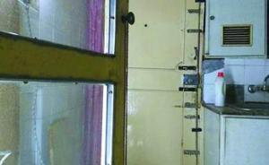 上海九旬阿婆因癔症在家装32把锁，居委会暖心服务打开心锁