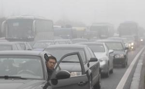 長(zhǎng)假最后一天返程雨雪霧同行，今起大部地區(qū)氣溫逐漸回暖