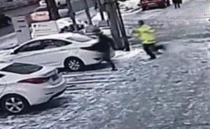 司機無牌行車還毒駕，拖行交警400米