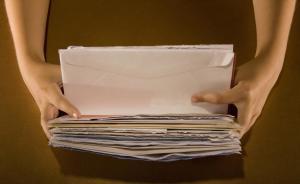 廣東一女反貪局長(zhǎng)最愛(ài)“琢磨”舉報(bào)信：不為反貪為斂財(cái)