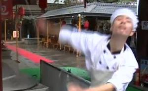 厉害了我的拉面哥！旋转跳跃还闭着眼