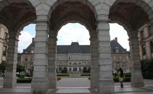 巴黎大学城的乌托邦实践：用廉价健康住宿吸引各国学生融合