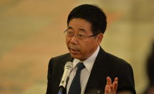 陳寶生：接孩子讓家長揪心撓頭，準(zhǔn)備實(shí)行彈性放學(xué)時間