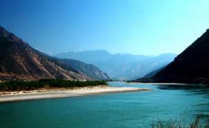 陳吉寧：長(zhǎng)江干流及主要支流岸線1公里內(nèi)嚴(yán)禁新建重化工園區(qū)