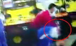 孩子沖突家長(zhǎng)出頭，對(duì)9歲男孩連打帶踹