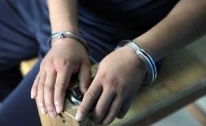 江苏淮安一男子持铁锤击伤5名路人：已被刑拘，无精神病史