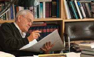 纪念西尔弗斯︱罗伯特·西尔弗斯谈《纽约书评》