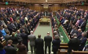 英国议会遭恐袭后第一天：会仍照常开，为遇害者默哀一分钟