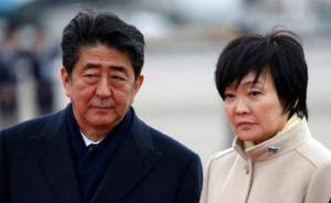 安倍再次否認右翼學校理事長捐款指證，陷上臺后最嚴重危機