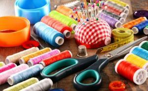 武汉一高校调查发现超半数新生不会针线活，宿管阿姨开班收徒