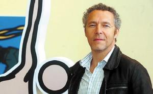 朱利安·奥培：用最简笔触，画现代人的来来往往、匆匆忙忙