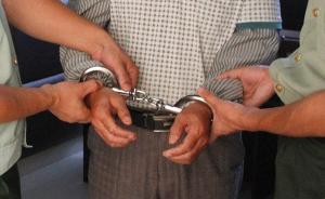 為增加粉絲量，西寧一網(wǎng)絡(luò)主播伙同他人直播砸警車被拘留十日