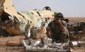 美军称因错误情报误炸“友军”致死18人，叙军方称百人死亡