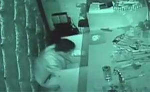 没偷到钱却后怕,小偷投案自首