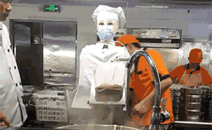 廣東一高校食堂做刀削面的師傅是機(jī)器人：穿戴齊全，手速驚人